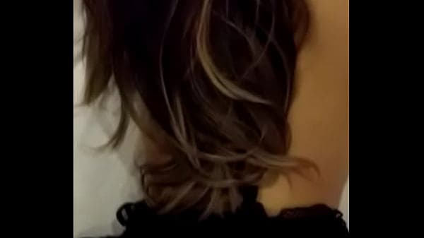 Cogiendome en cuatro a mi amiga colombiana