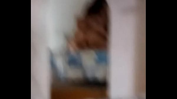 Esposa montando rica verga que tanto le gusta frente al espejo...rico que se vie